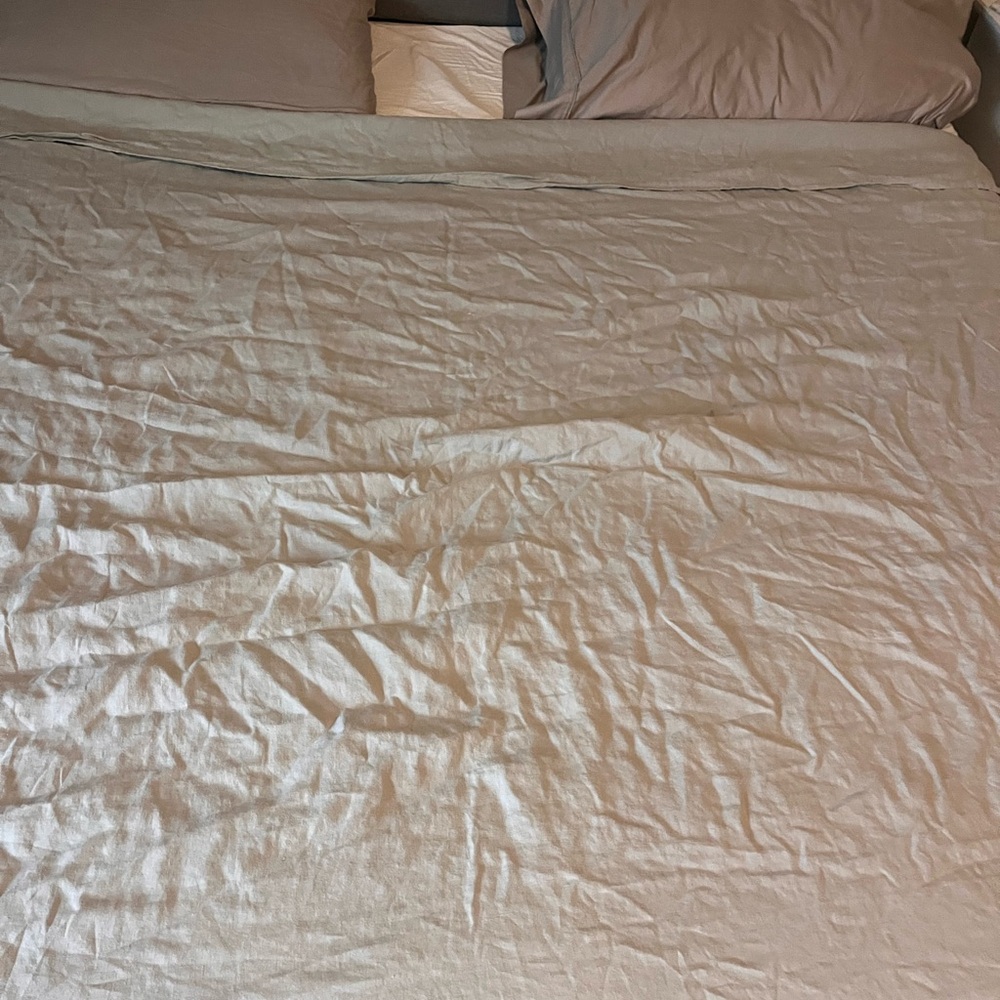 Fieldcrest Linen Gray duvet cover queen size  soft and one pillow sham
